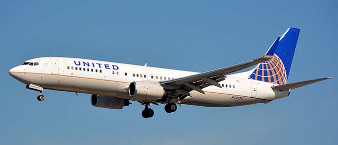 United Boeing 737-824 N73276, Los Angeles international Airport, January 19, 2015